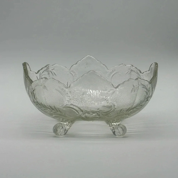 Vintage Clear Glass Fruit Bowl Elegant Floral Pattern Oval Shape Footed Scallop - Picture 1 of 6